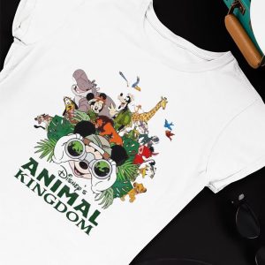 Unisex T shirt Disney Animal Kingdom Mickey And Friends Safari Mode Shirt Hoodie
