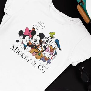 Unisex T shirt Retro Disney Mickey And Friend Shirt Hoodie