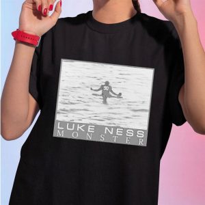 1 Shirt tee Donald Driver Luke Ness Monster Van Nessie Vintage Ladies Tee Shirt