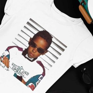 Unisex T shirt Lewis Hamilton Wearing Image Of Himself As A Young Kid In A Serious Pose New T Shirt