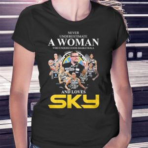 woman shirt Never Underestimate A Woman Who Understands Basketball And Loves Chicago Sky Signatures Shirt